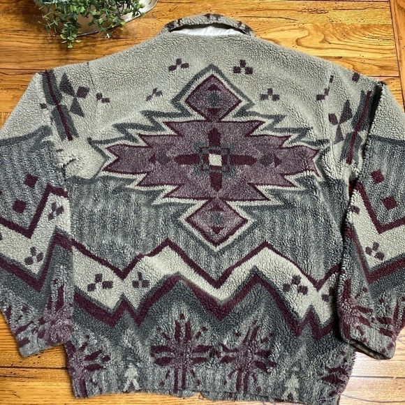 Vintage Rare Woolrich Sm. Aztec Wool Jacket USA - Picture 11 of 11